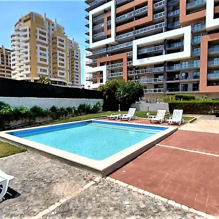 Διαμέρισμα Rocha Tower 16a *