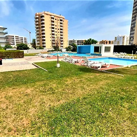 Διαμέρισμα Rocha Tower 16a *